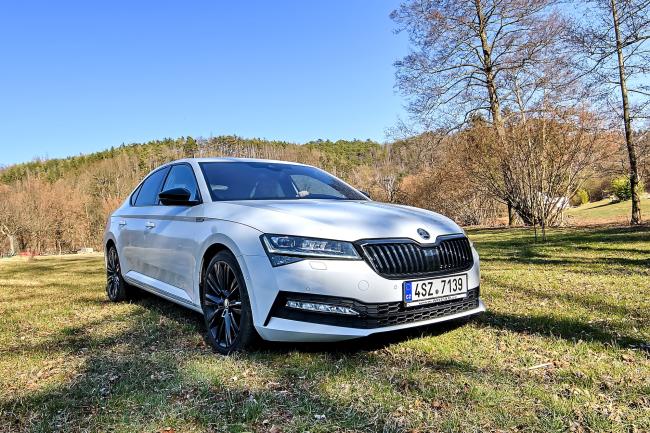  ŠKODA SUPERB